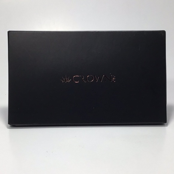 CROWN BRUSH - 10 SHADE EYESHADOW PALETTE - FUEGO. - Picture 3 of 13